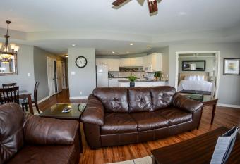 Tanglewood Resort Ascend Hotel Collection has Balcony rooms