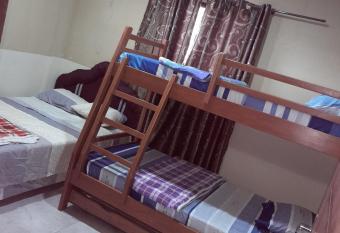 Hospedaje San Miguel has Balcony rooms