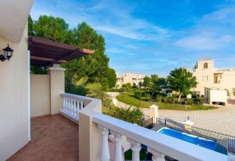 Al Hamra golf & beach resort Fairways villas has Balcony rooms