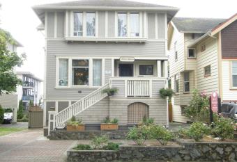 Fisher House Victoria Bed and Breakfast allows 18 year olds to book a room