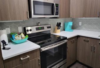 Luxury one bedroom with pool view has Balcony rooms