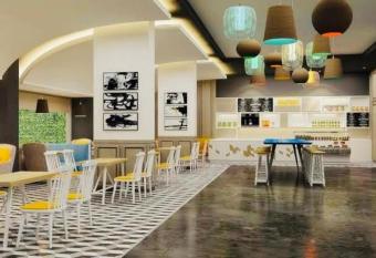 Comfort Inn has Balcony rooms