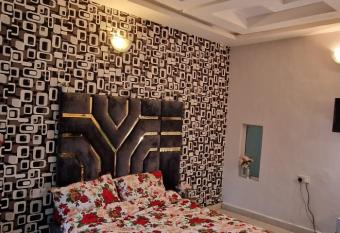 Femlister lodge allows 18 year olds to book a room