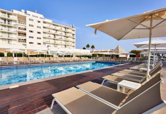 Globales Cala n Bosch has Balcony rooms