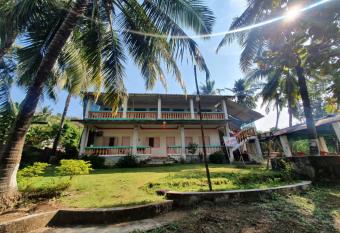 Shree Prasad Guest House has Balcony rooms