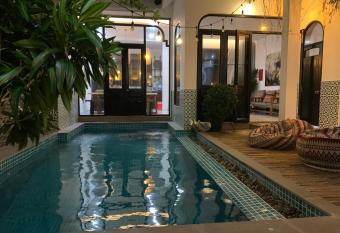 An Bang Wild Lotus Luxury 4br pool villa has rooms with a private hot tub