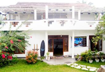 Madiha Surf House Lanka has Balcony rooms