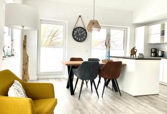 Lieblingsplatz Gr  mitz, Seestra  e 9A, 23743 Gr  mitz has Balcony rooms