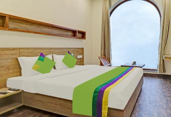 Treebo Trend Delmont allows 18 year olds to book a room