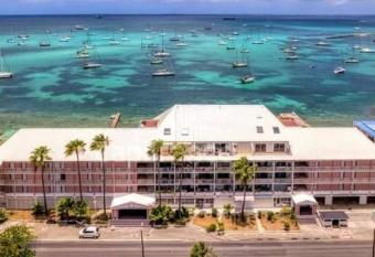 Superbe studio Dolce Vita vue mer plage piscine has Balcony rooms