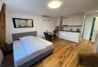 SCHNYDER S HOME Studio_2 allows 18 year olds to book a room