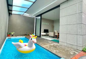 Villa Andara has Balcony rooms