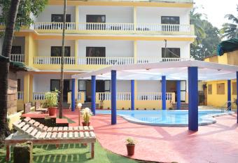 Salotel- Near Mae De Deus Church has Balcony rooms