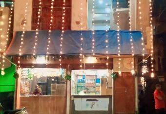 OYO Home 88358 Sri Ram Villa allows 18 year olds to book a room