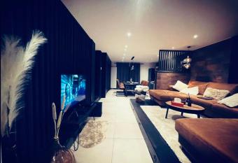 Villa verrocchio has Balcony rooms