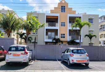 La Marquise has Balcony rooms