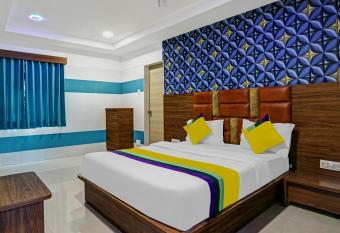 Itsy By Treebo - Radhe allows 18 year olds to book a room