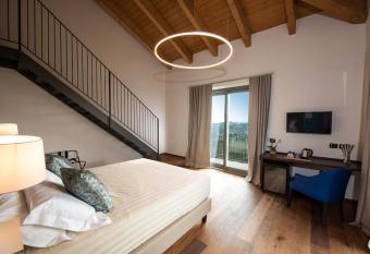 Bric D Al   - Barbaresco has Balcony rooms