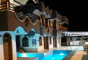 Sincer Otel allows 18 year olds to book a room