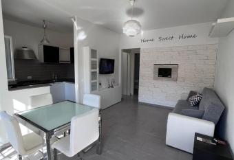 Villino Airport ciampino has Balcony rooms