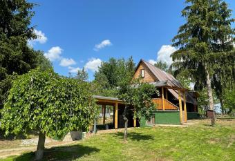 Leveleki V  ndor Vend  gh  z has Balcony rooms