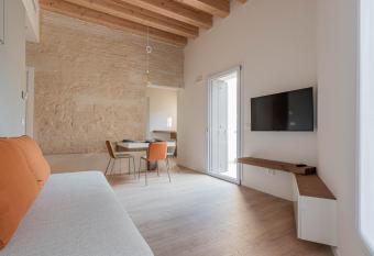 Palazzo  900 Exclusive Flats - Il Cattedratico has Balcony rooms