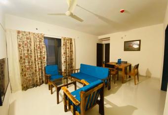 Humming Bird - Service Appt - 2 BHK has Balcony rooms