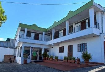 Hotel Montecarlo Suite allows 18 year olds to book a room