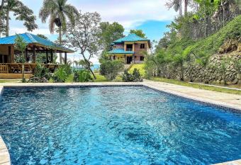 Green Village By Hospedify, Hermosa Villa En Las Alturas con Piscina, Billar, y BBQ has Balcony rooms