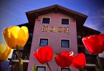 Hotel Spera has Balcony rooms