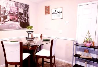 Luxury Apartment with Balcony has Balcony rooms