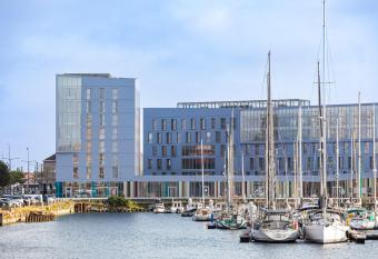 Mercure Dunkerque Centre Gare allows 18 year olds to book a room