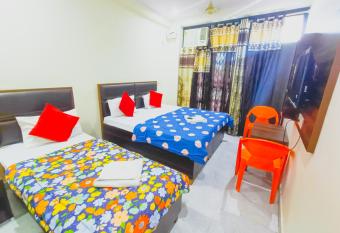 Hotel Star Light has Balcony rooms