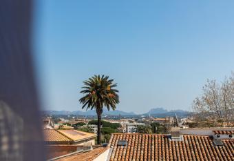 Fr  jus Appart S has Balcony rooms