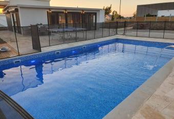                                        allows 18 year olds to book a room