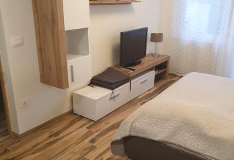 Apartment with terrace has Balcony rooms