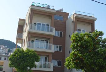 GreenCity Kavala has Balcony rooms