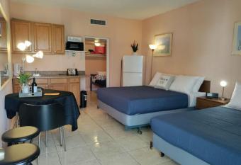 2398 - Budget Nice Studio Very Close To The Beach allows 18 year olds to book a room