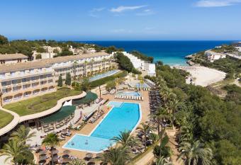 Insotel Cala Mandia Resort has Balcony rooms