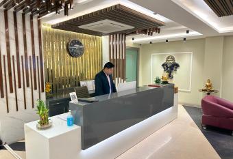 Hotel RJ - Managed by AHG has rooms with a private hot tub