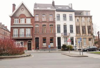 B&B Het Rommelwater allows 18 year olds to book a room