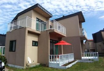 Olle Pension has Balcony rooms