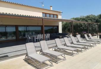 Villa Can Maim   Nou has Balcony rooms