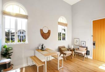 NEW! Villa Castillo 2 - immaculate luxury studio in downtown Santa Barbara allows 18 year olds to book a room