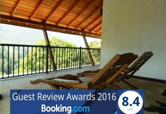 Birds Paradise Hotel has Balcony rooms