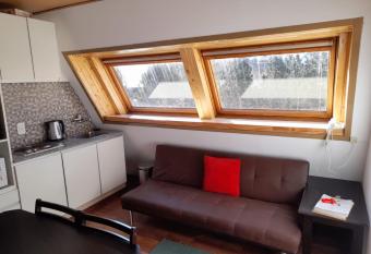 Departamento en Las Le  as, Edificio Atenas, con excelente vista y cercan  a a la base allows 18 year olds to book a room