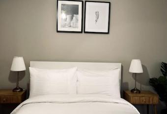 Stunning 2-Bed Apart in the heart of Aberdeen* allows 18 year olds to book a room