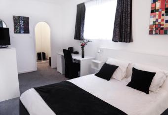 Hotel Satellite has Balcony rooms