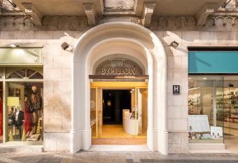 BYPILLOW Mothern allows 18 year olds to book a room