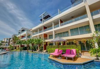 The Pelican Krabi has Balcony rooms